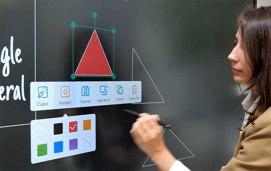 les outils indispensables pour un tableau blanc interactif